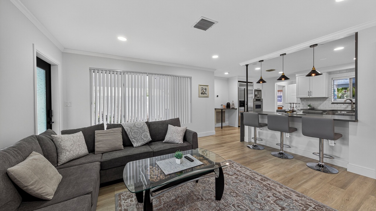 Photo of Livingroom in Central Business District