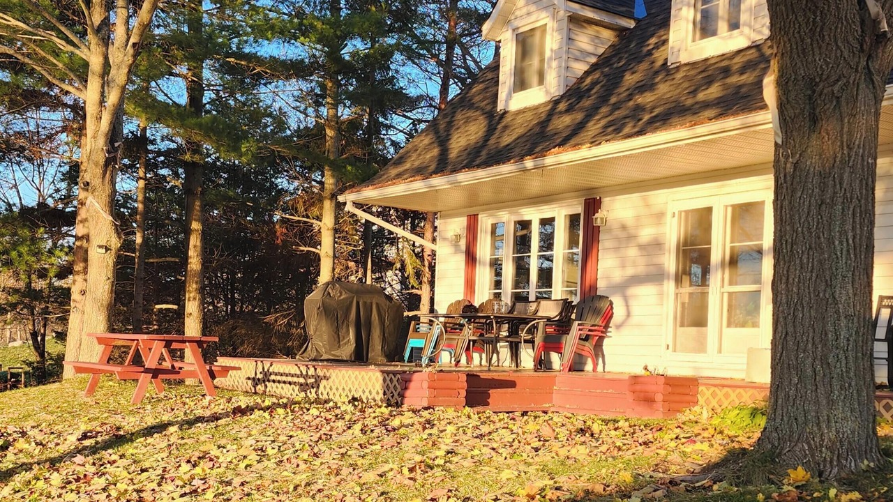 Photo of Patio Balcony in Greater Napanee