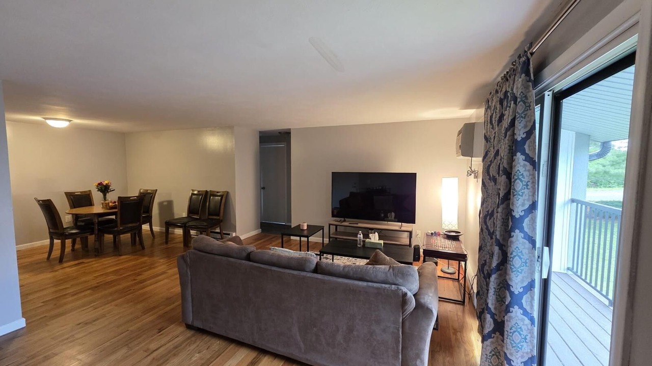 Photo of Livingroom in Galeville