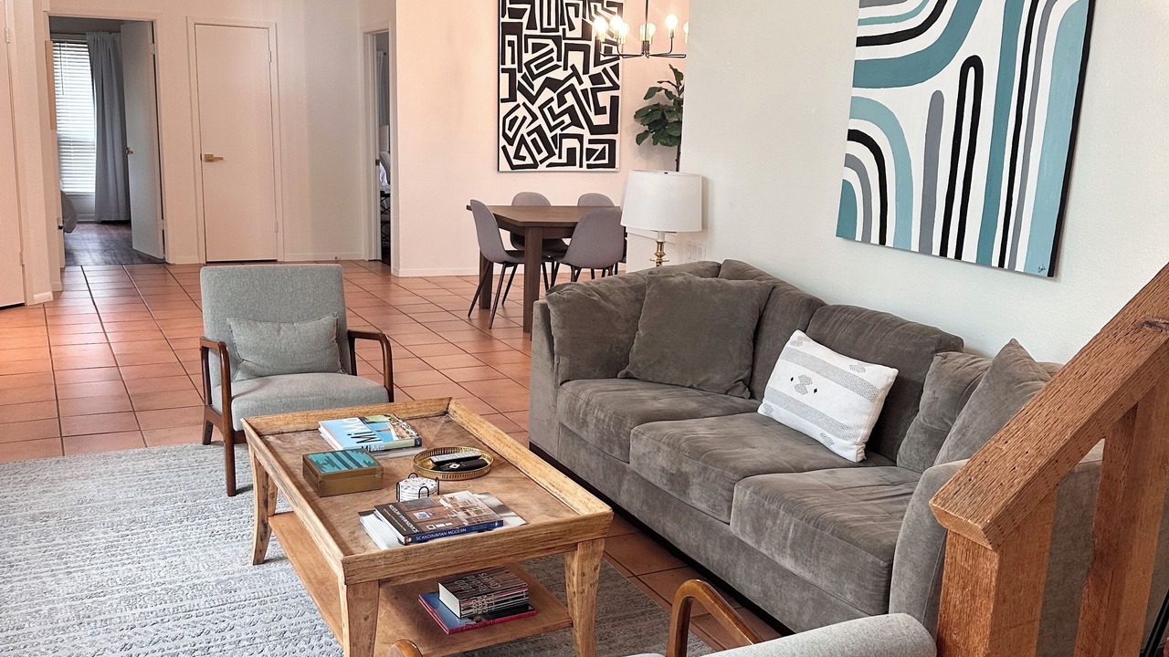 Photo of Livingroom in Brookhollow