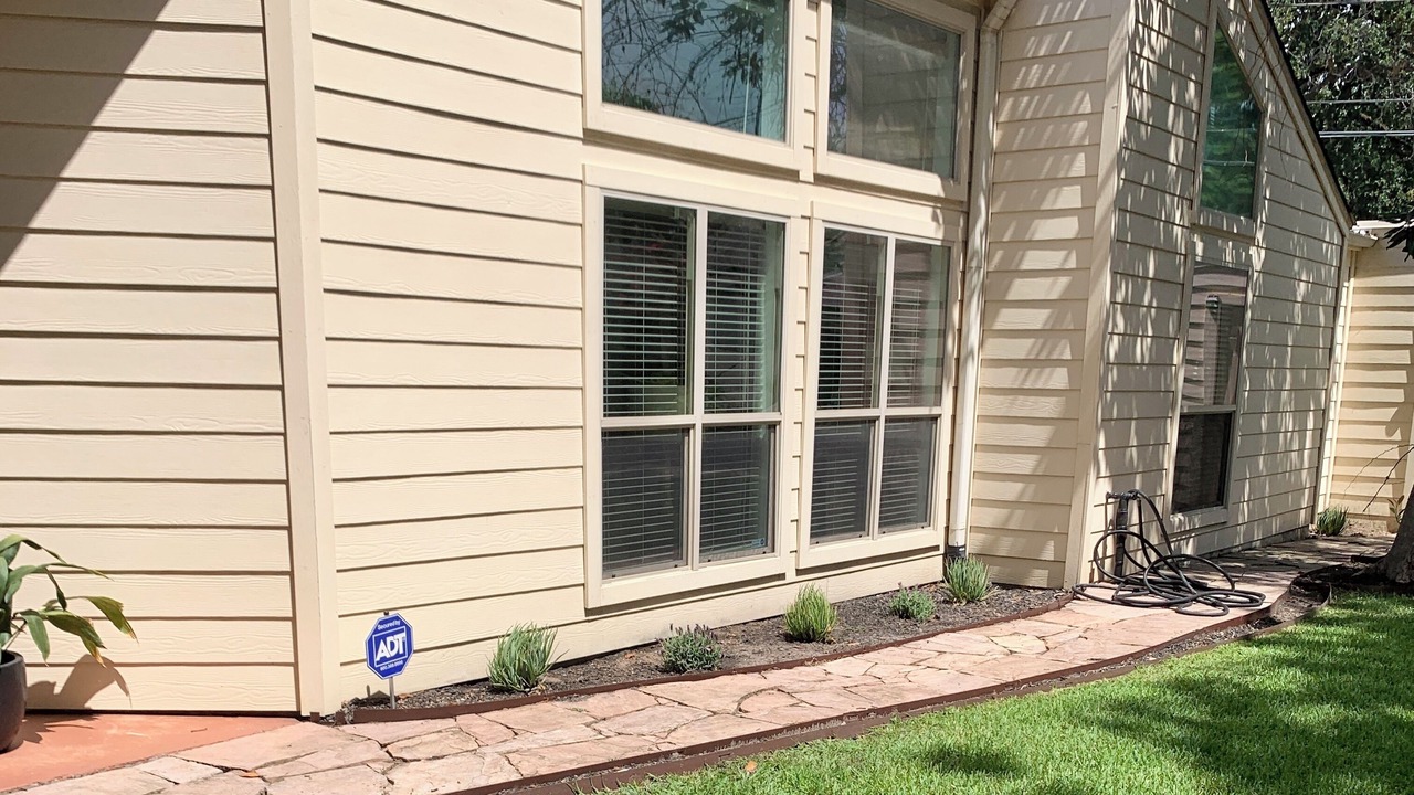 Photo of Outdoor in Brookhollow