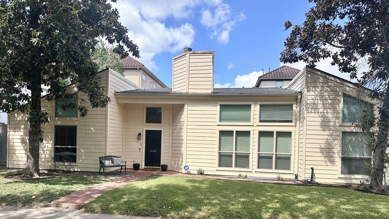 Photo of Outdoor in Brookhollow