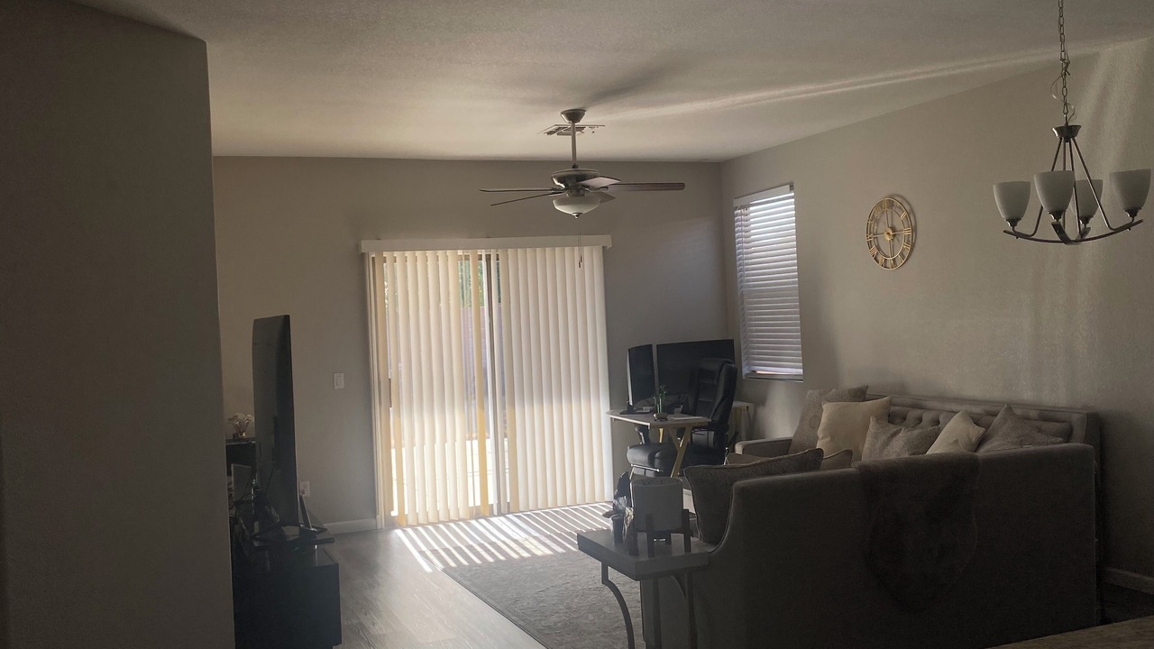 Photo of Livingroom in Coldwater Springs