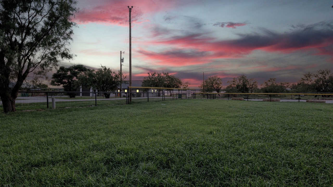 Photo of Outdoor in Graford