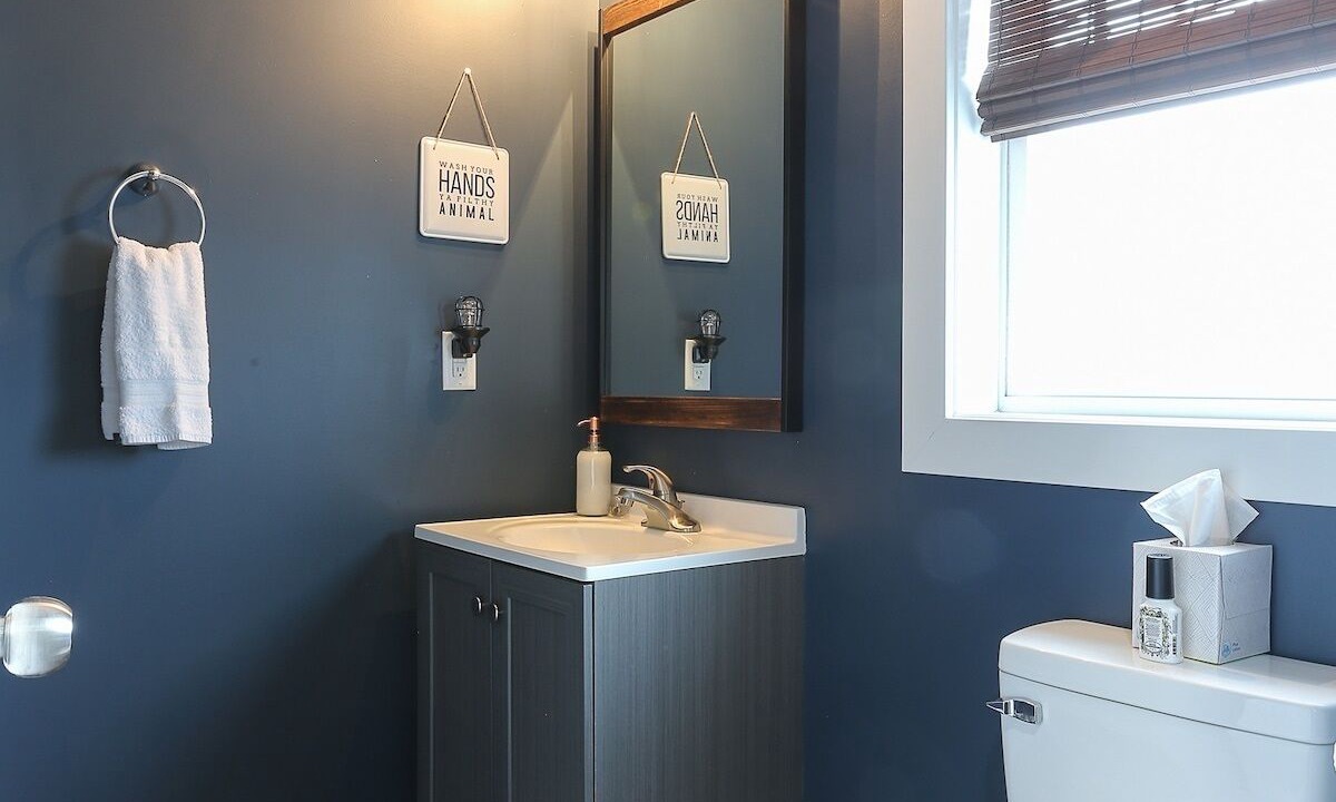 Photo of Bathroom in Babe Denny