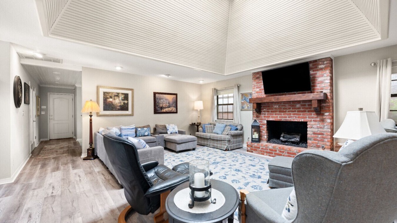 Photo of Livingroom in Quail Creek