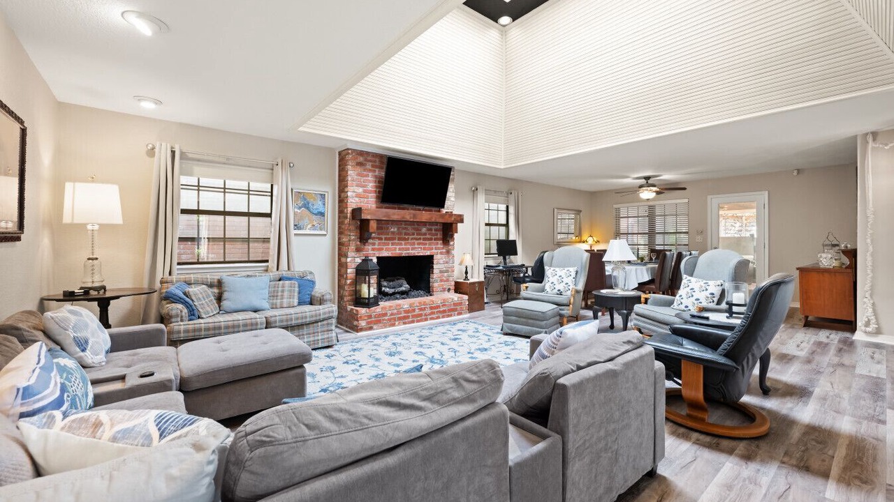 Photo of Livingroom in Quail Creek