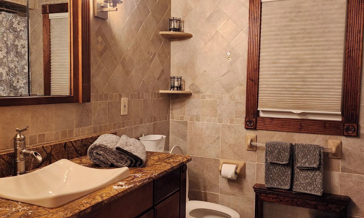 Photo of Bathroom in Grant City