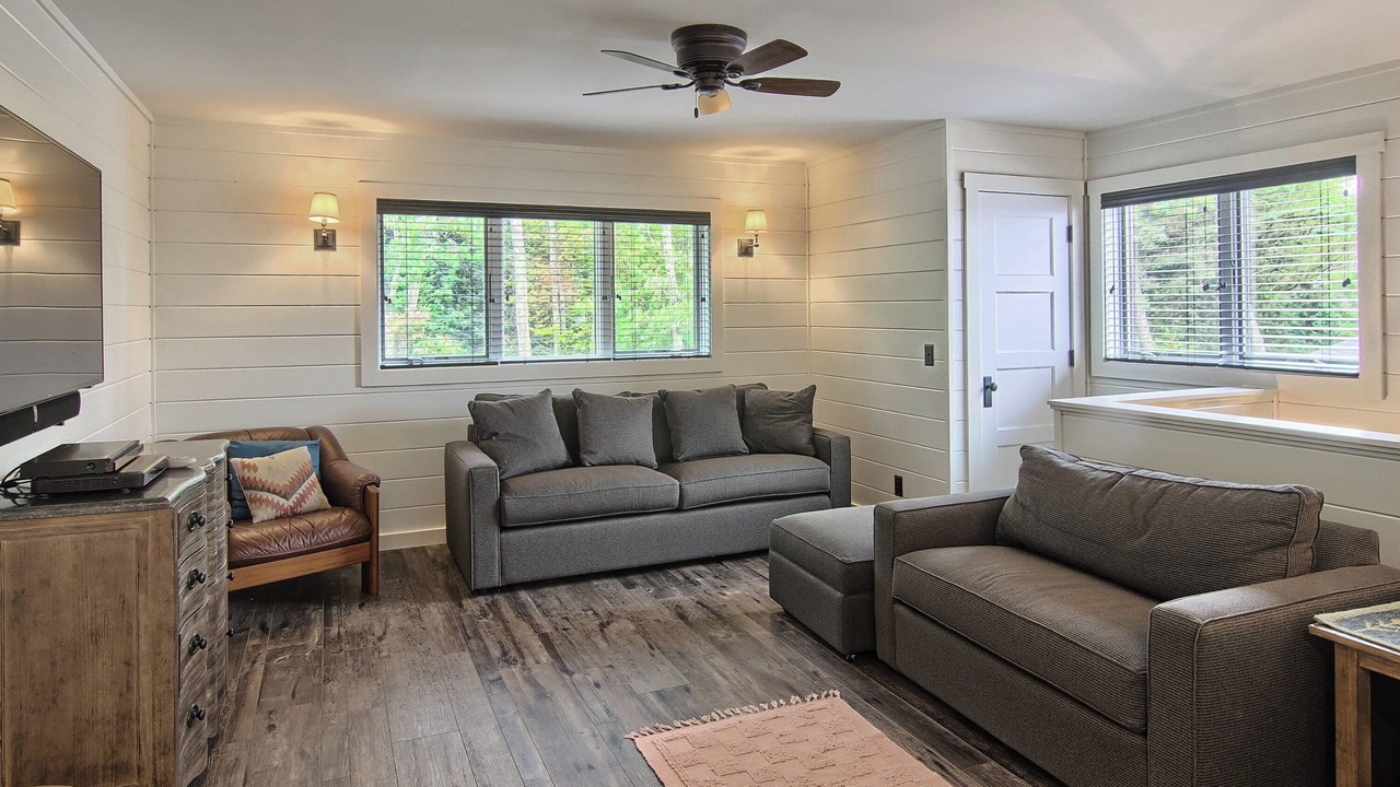 Photo of Livingroom in Leland