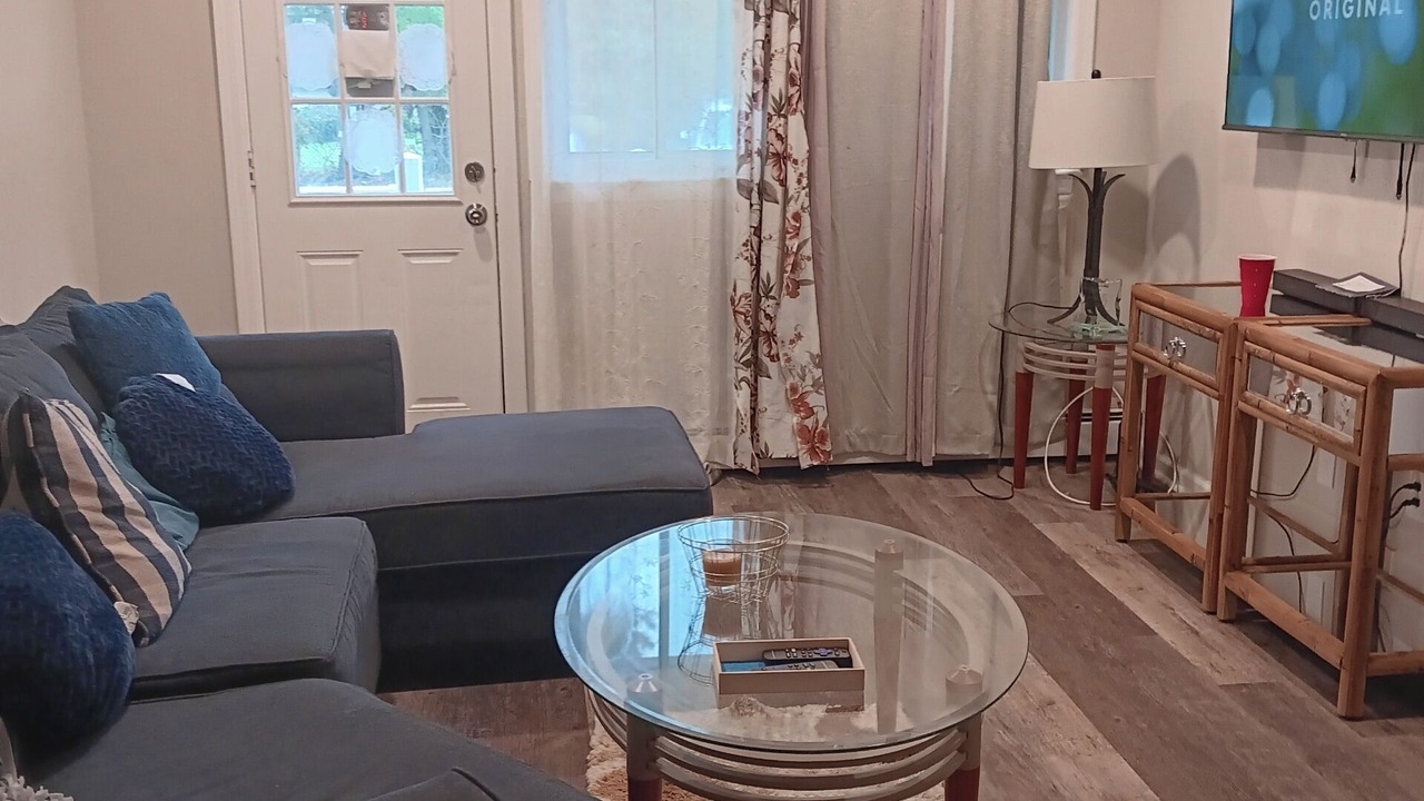 Photo of Livingroom in Central Islip