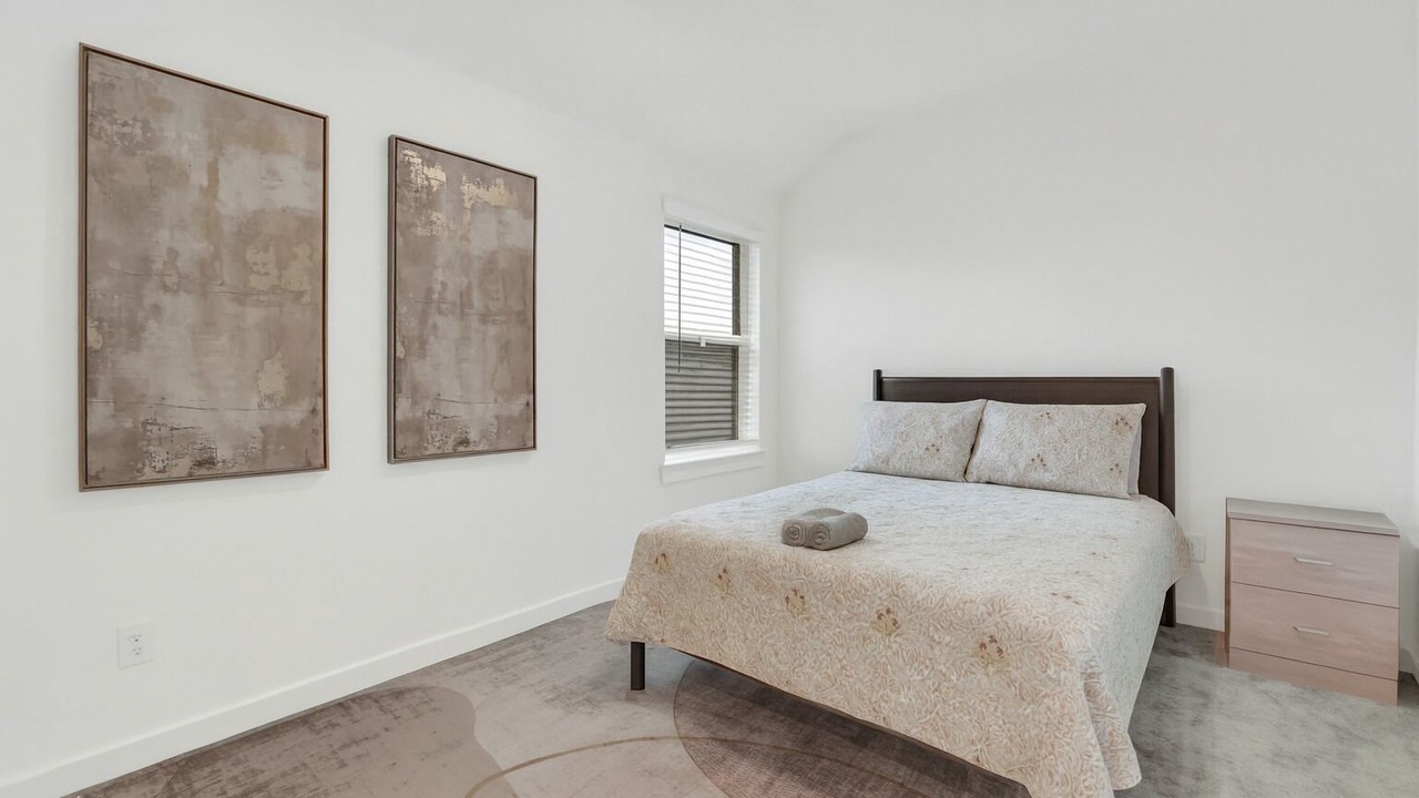 Photo of Bedroom in Weston