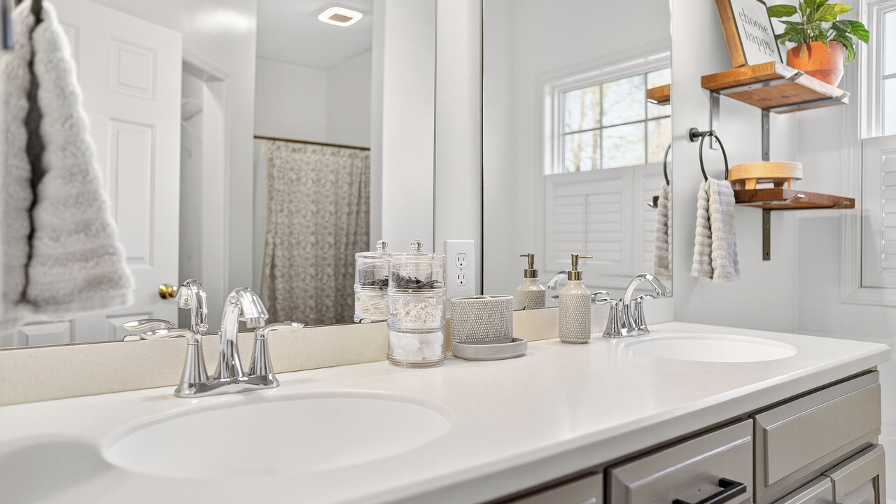 Photo of Bathroom in Troutville
