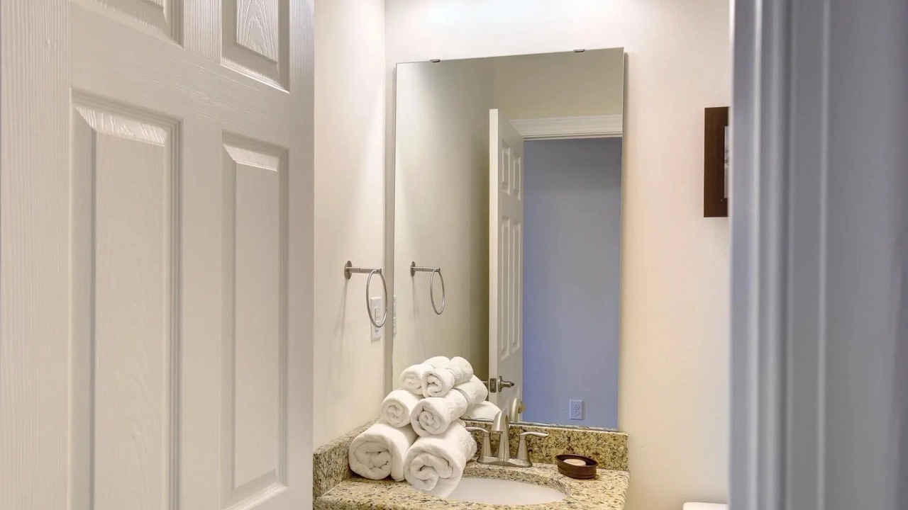 Photo of Bathroom in Roper