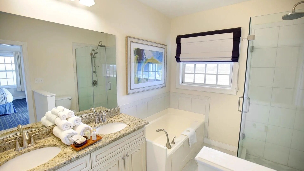 Photo of Bathroom in Roper