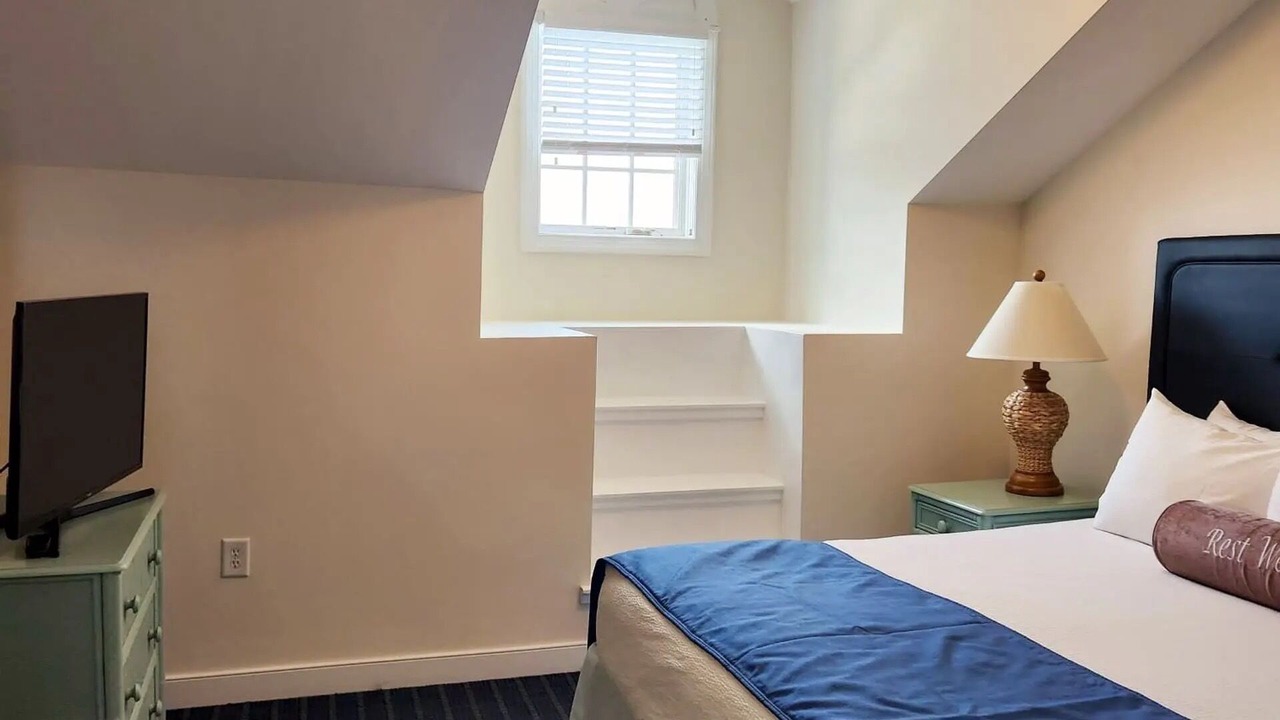 Photo of Bedroom in Roper