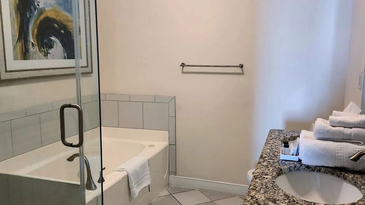 Photo of Bathroom in Roper