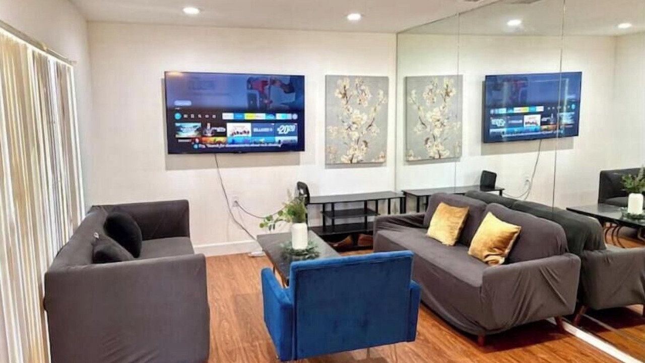 Photo of Livingroom in Greater Northdale