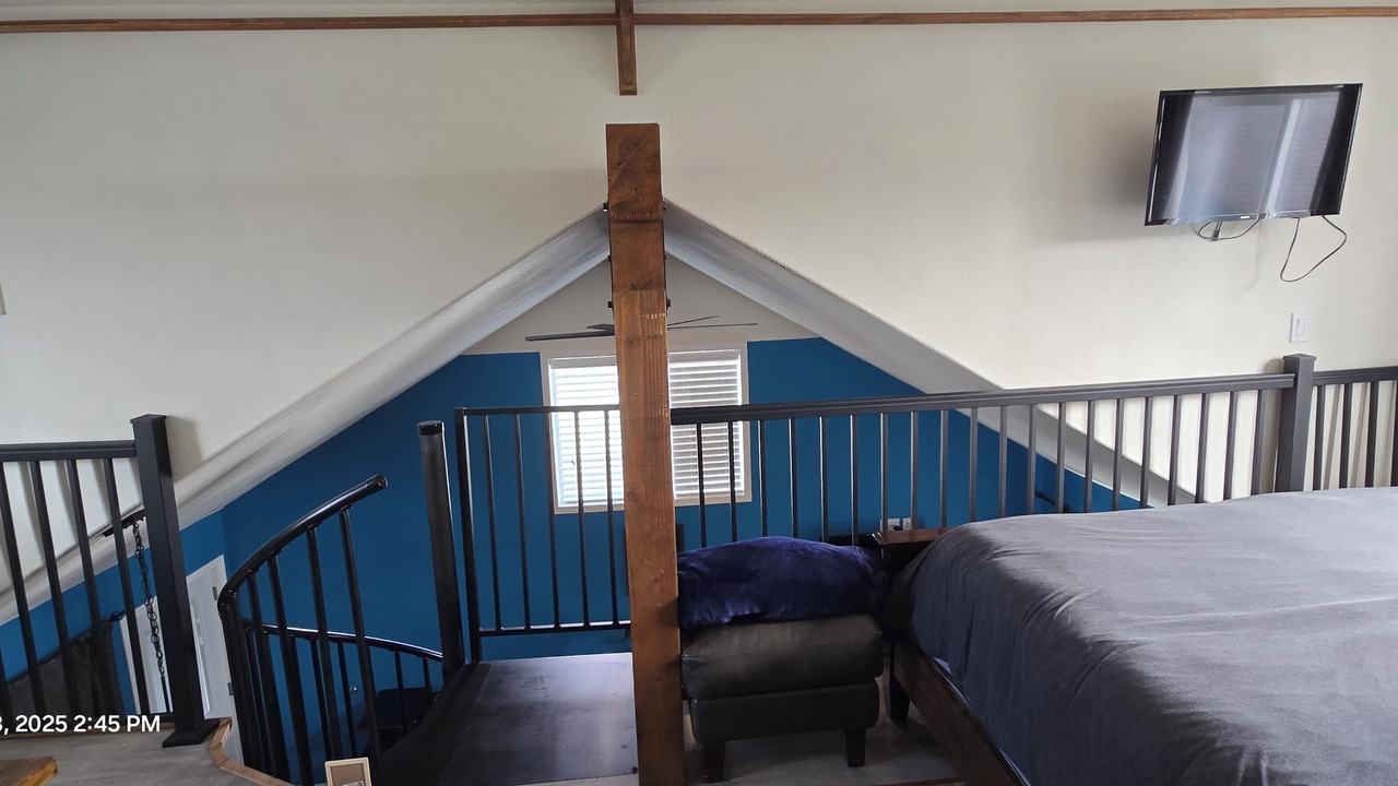Photo of Bedroom in Crescent City North