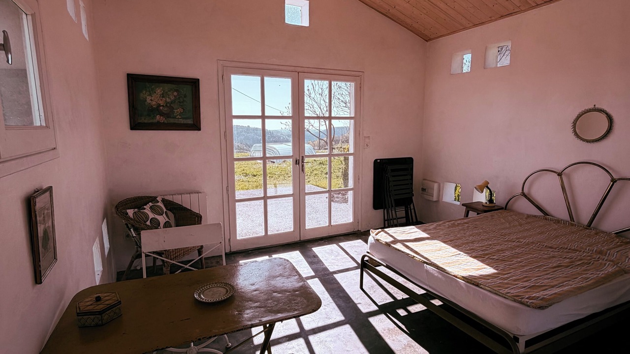 Photo of Bedroom in Montredon-Labessonnie