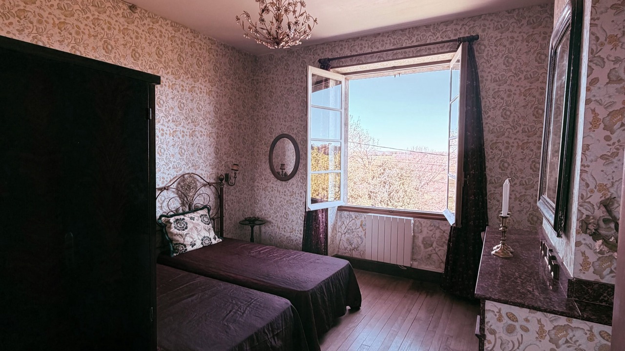 Photo of Bedroom in Montredon-Labessonnie