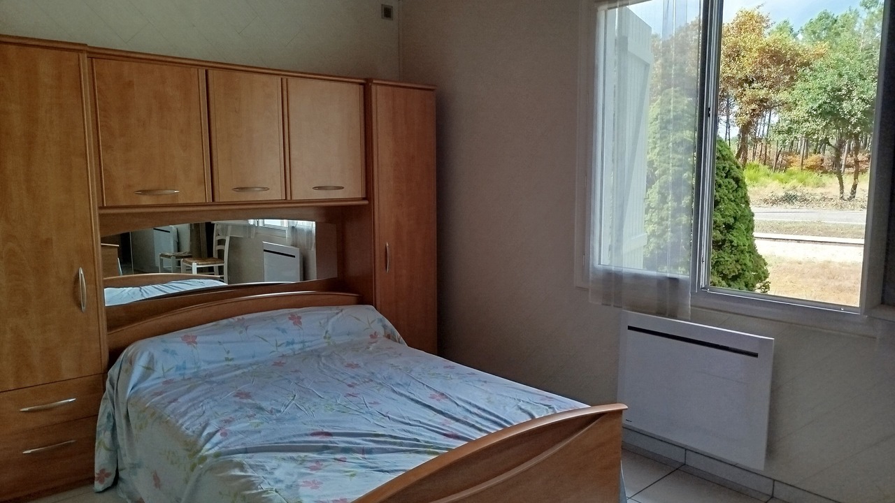 Photo of Bedroom in Lesperon