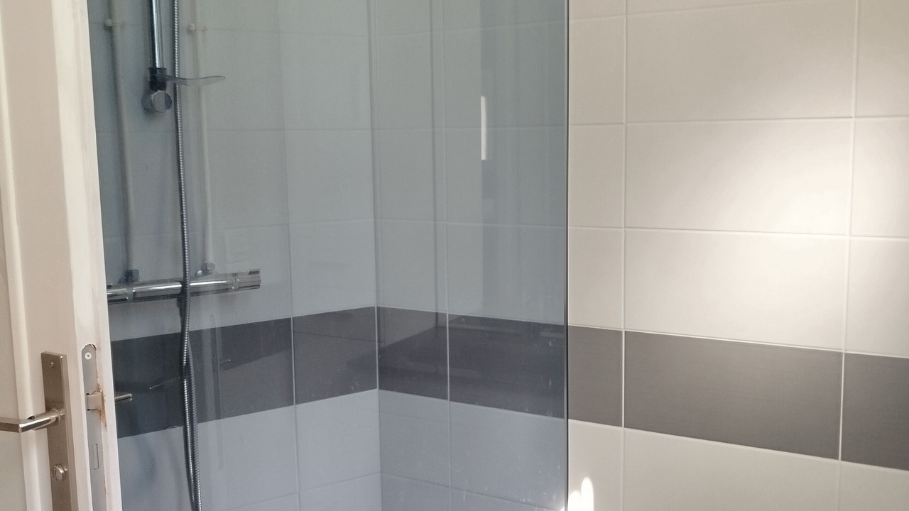 Photo of Bathroom in Lesperon