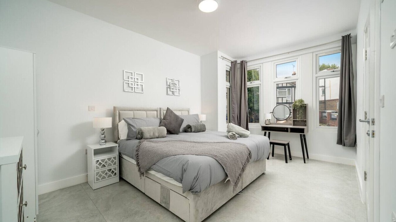 Photo of Bedroom in Edgware