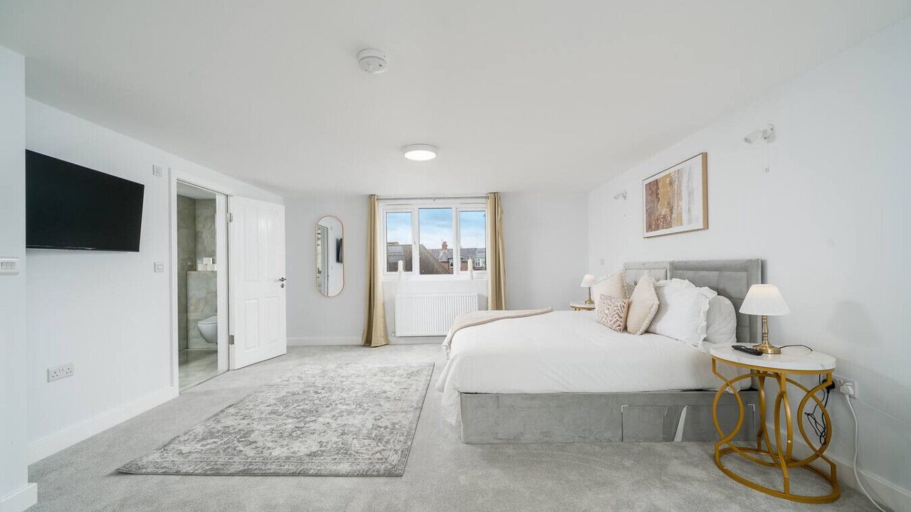 Photo of Bedroom in Edgware