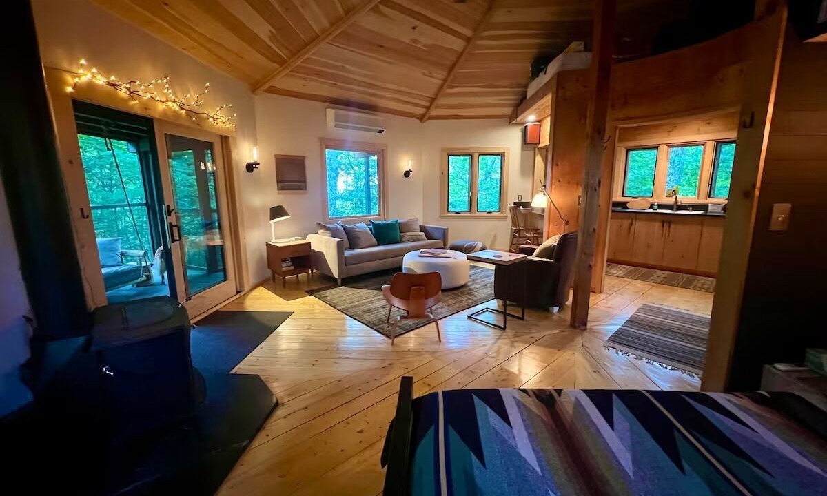 Photo of Livingroom in Keene Valley