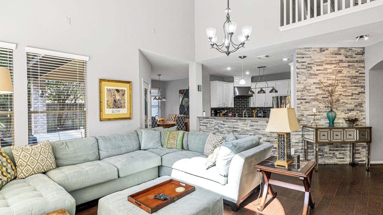 Photo of Livingroom in Cinco Ranch