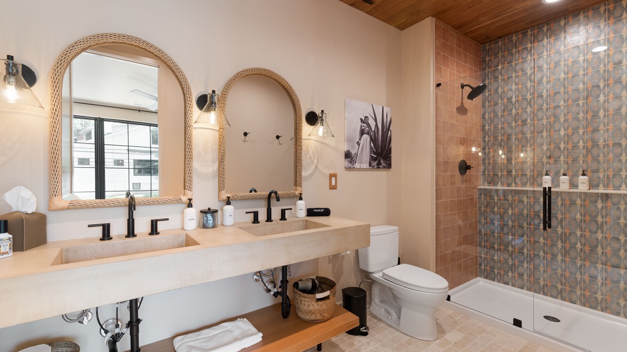 Photo of Bathroom in Clifton Heights