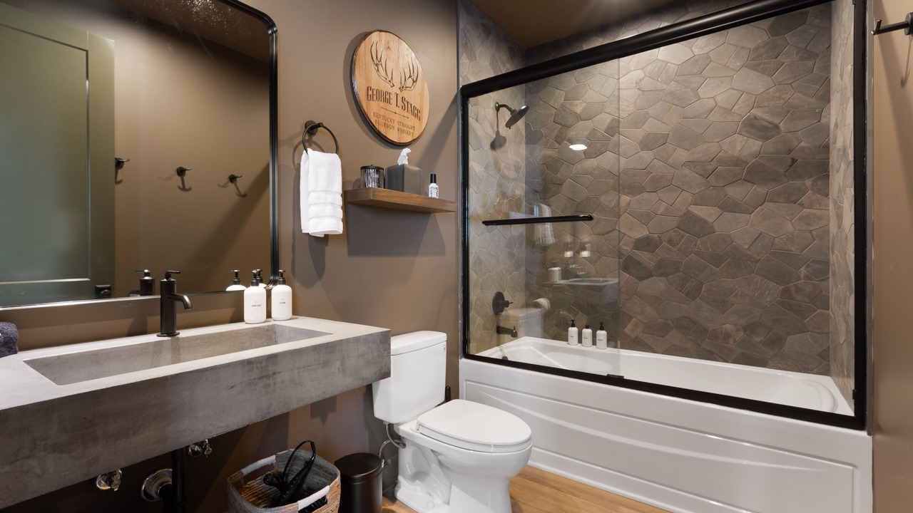 Photo of Bathroom in Clifton Heights
