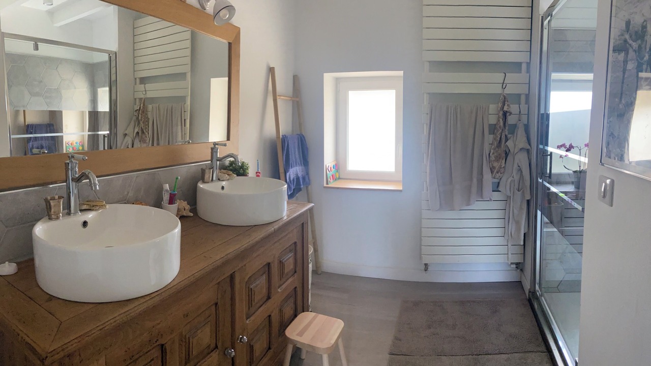 Photo of Bathroom in Saint-Privat-des-Vieux