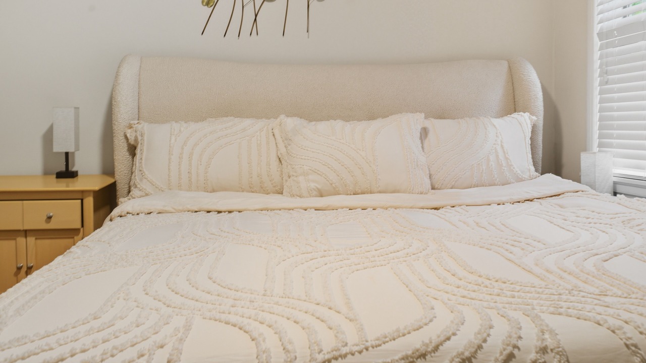 Photo of Bedroom in Loring Heights