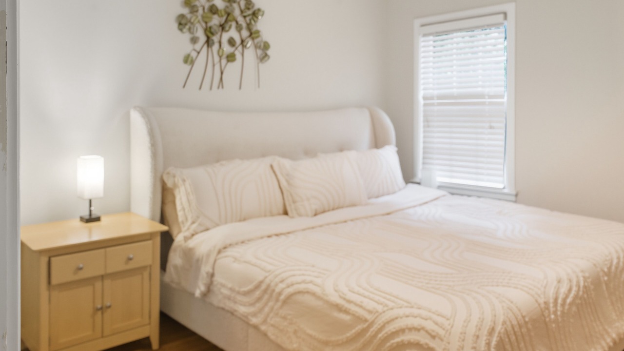 Photo of Bedroom in Loring Heights