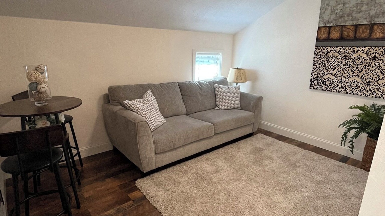 Photo of Livingroom in Lee's Summit