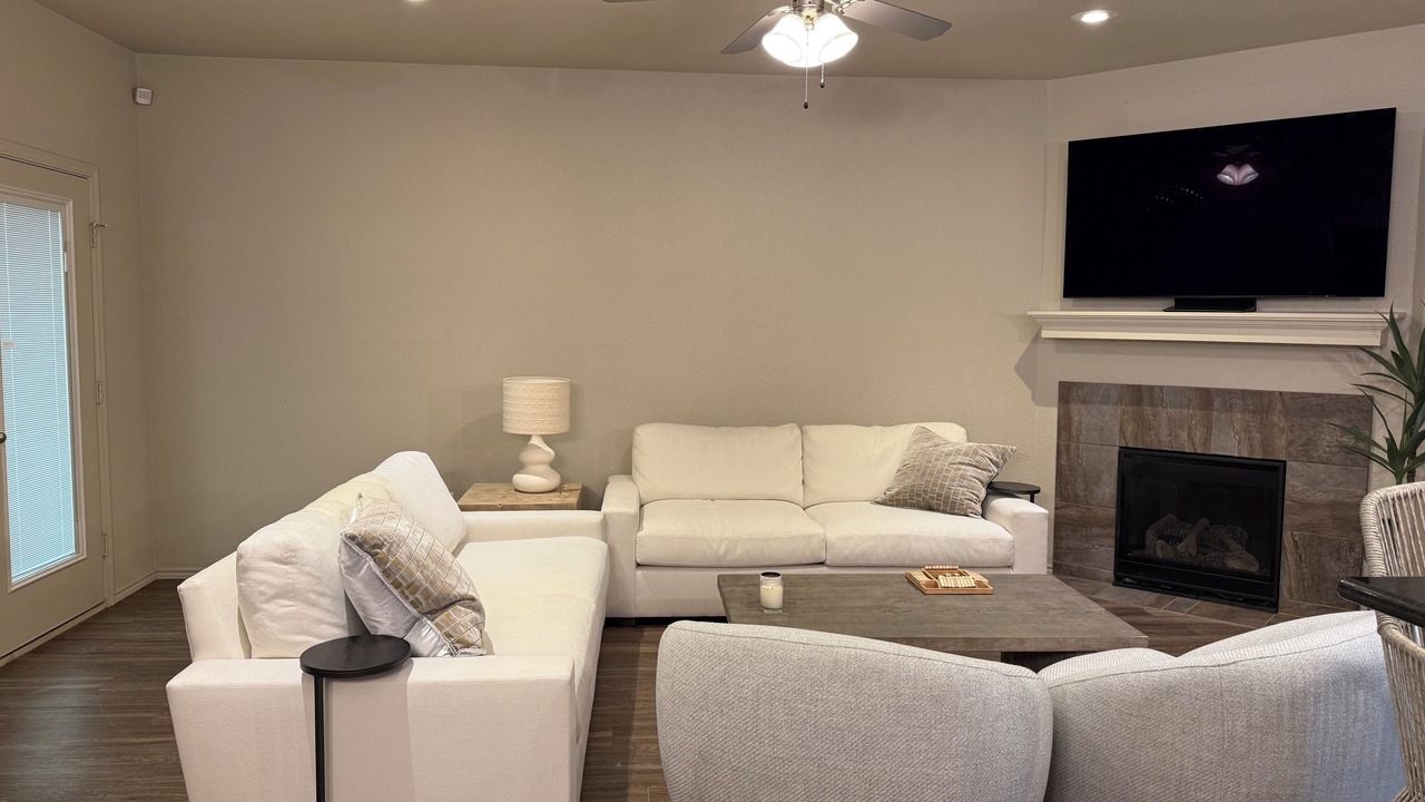 Photo of Livingroom in North Overton