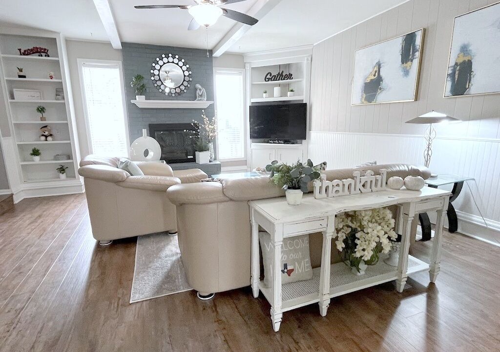 Photo of Livingroom in Memorial Parkway