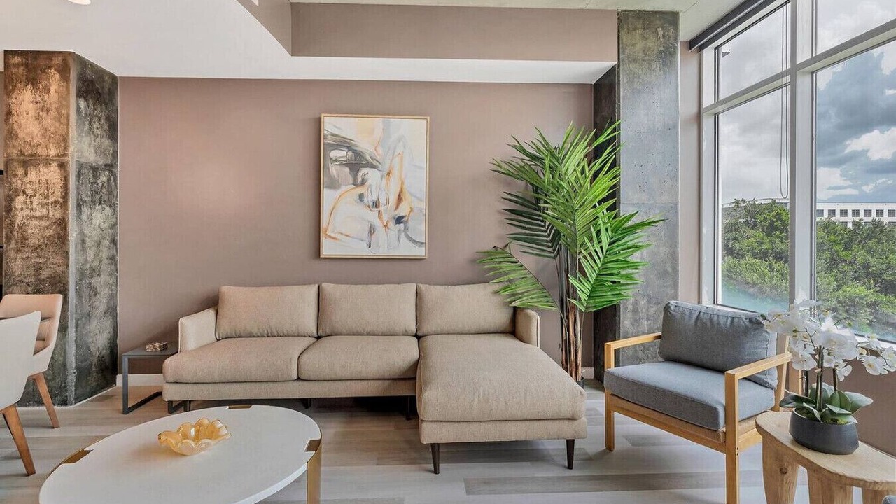 Photo of Livingroom in South Eola