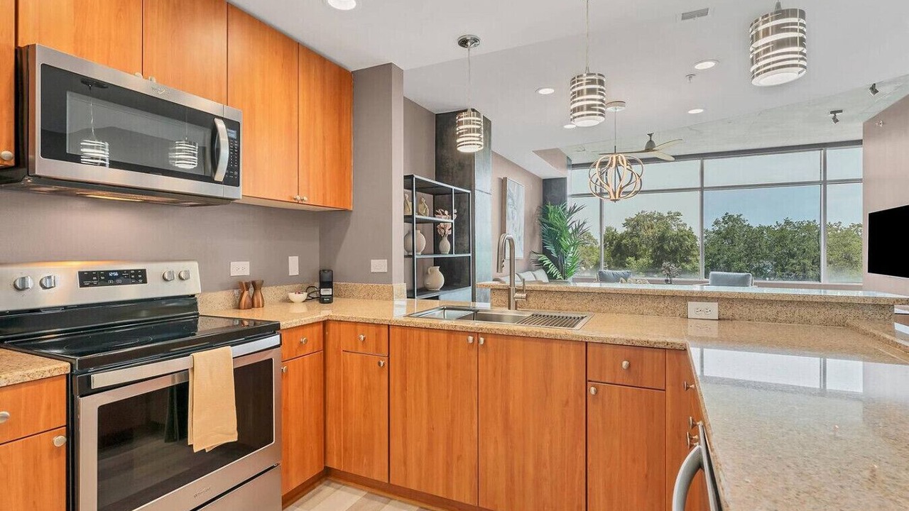 Photo of Kitchen in South Eola