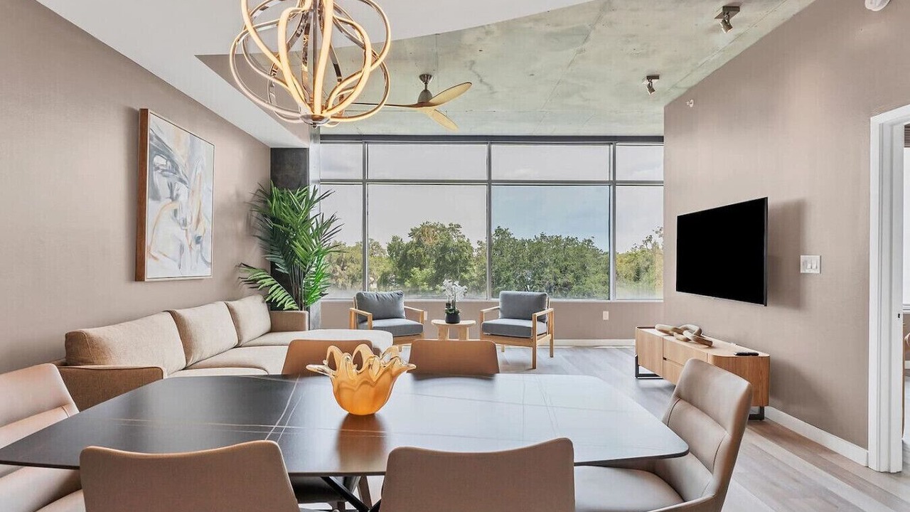 Photo of Livingroom in South Eola