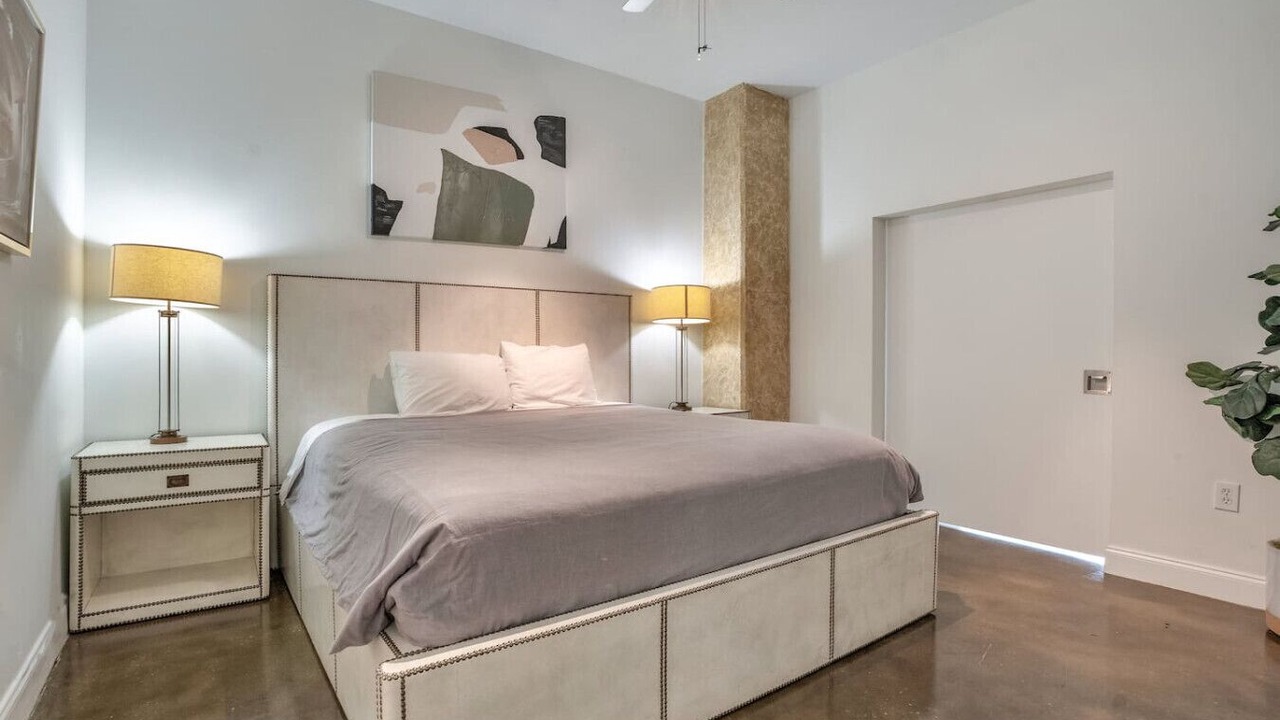 Photo of Bedroom in South Eola