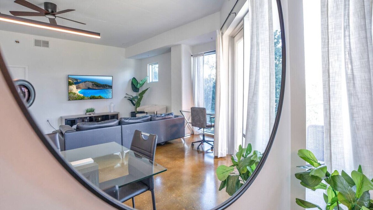 Photo of Livingroom in South Eola