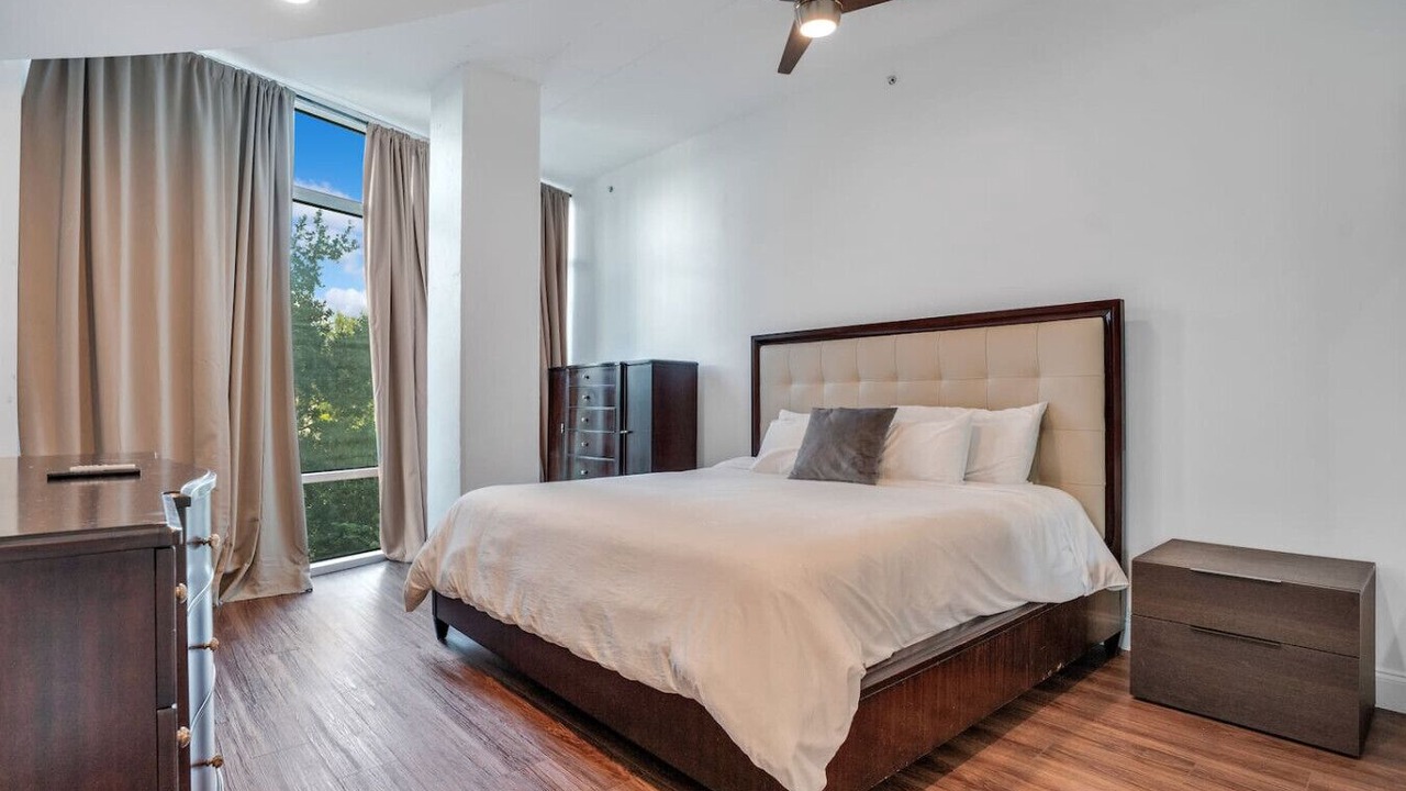 Photo of Bedroom in South Eola