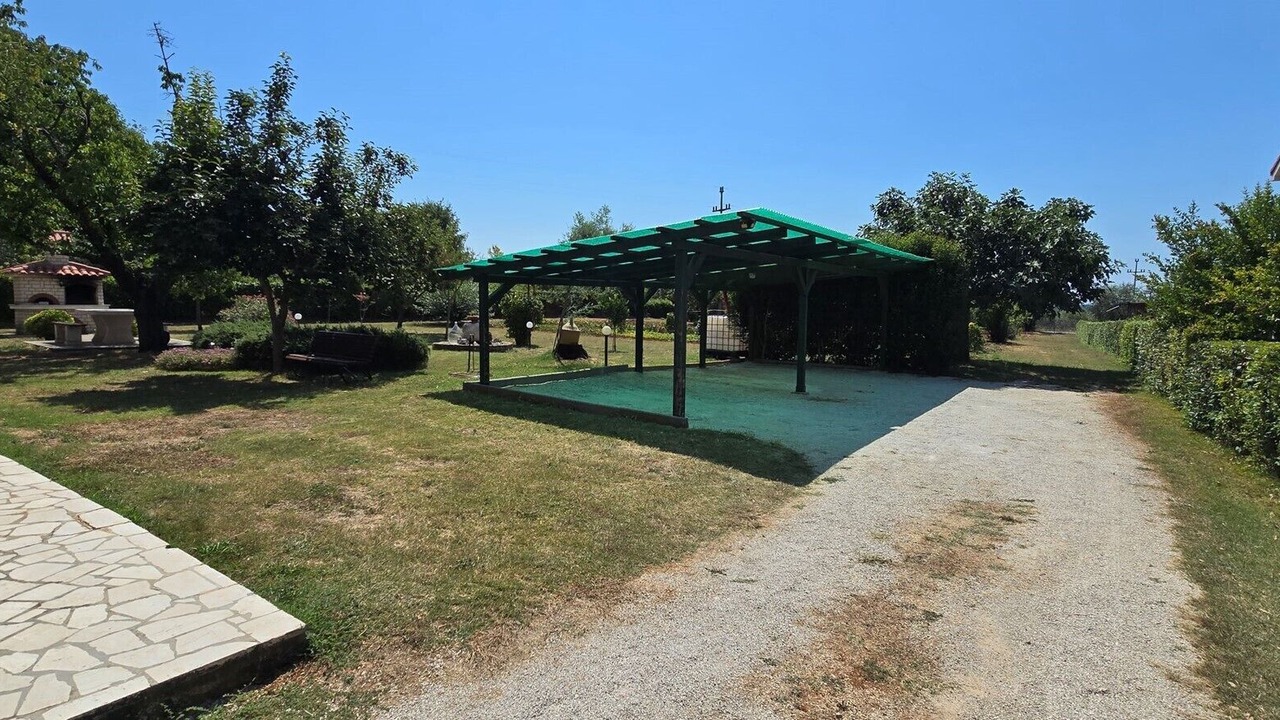 Photo of Outdoor in Buici