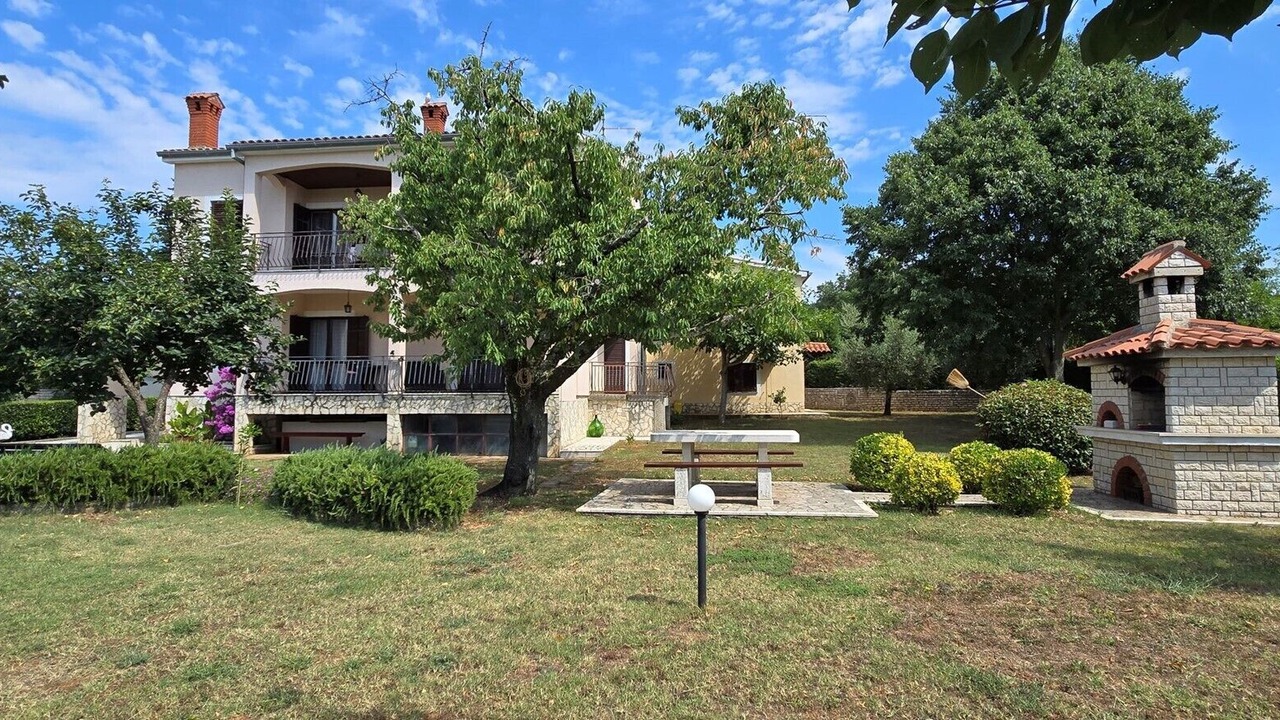 Photo of Outdoor in Buici
