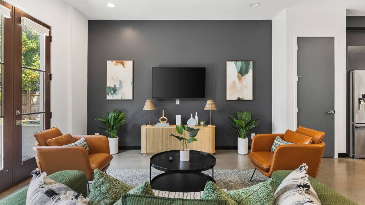 Photo of Bedroom in Hillsboro Village
