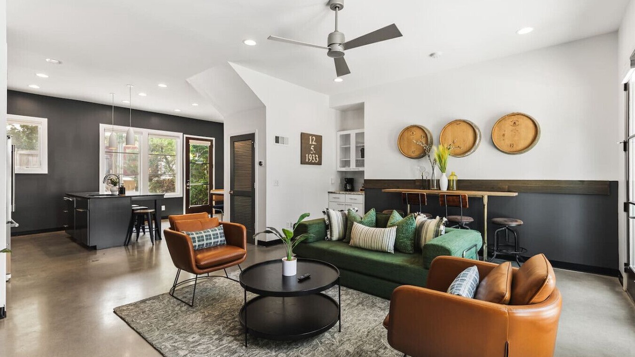 Photo of Bedroom in Hillsboro Village