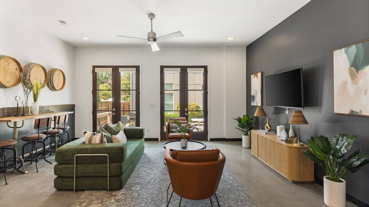 Photo of Bedroom in Hillsboro Village