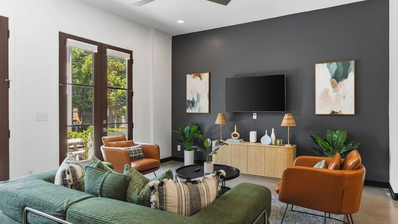 Photo of Bedroom in Hillsboro Village